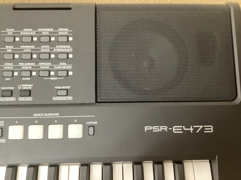 Teclado Yamaha PSR-E473