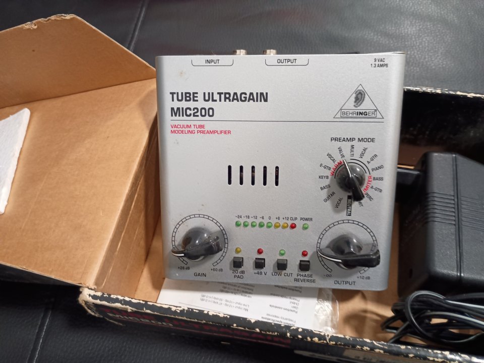 Behringer MIC200 de segunda mano · Foto 3 de 4 · Málaga · 30 €