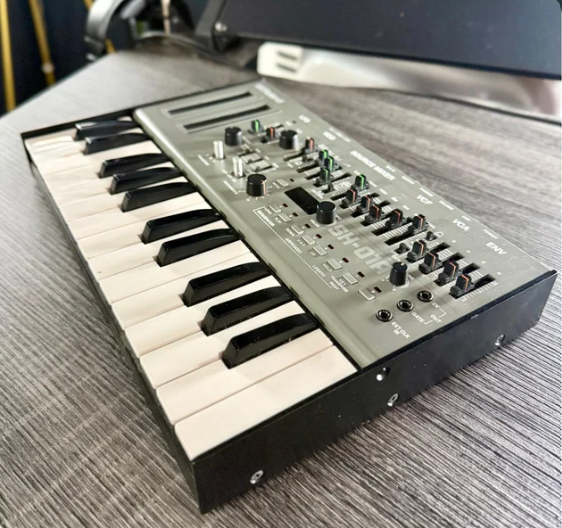 Bendo sh-01A nuevo con poco uso de segunda mano · Foto 1 de 5 · Barcelona · 350 €