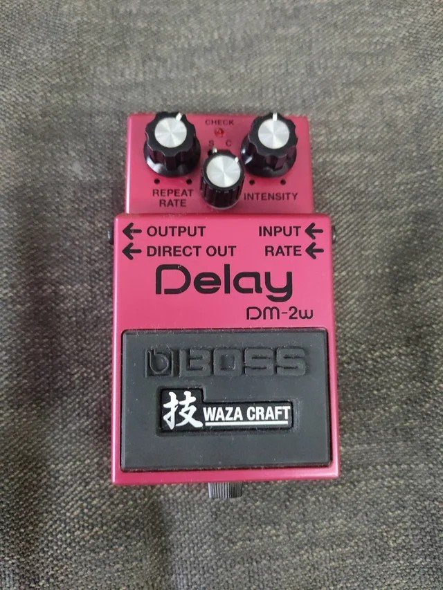 BOSS DM-2W Delay (Waza Craft) de segunda mano · Foto 6 de 7 · Valencia · 159 €