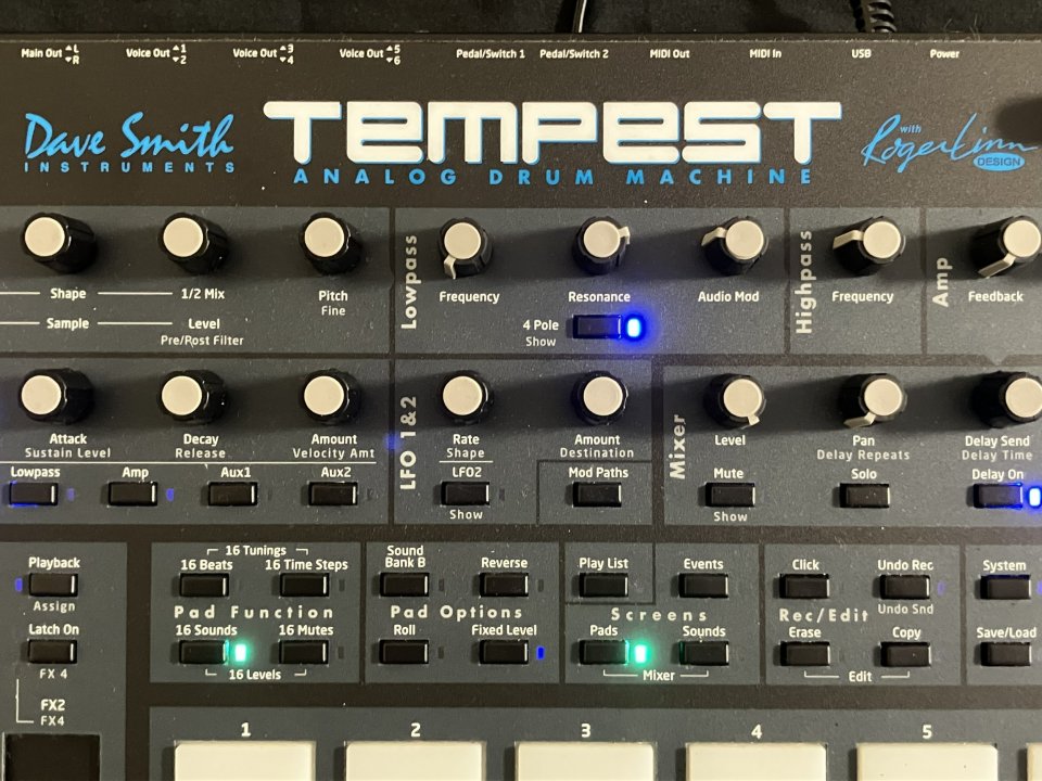 Dave Smith Instruments Tempest – Caja de ritmos y sintetizador analógico de segunda mano · Foto 3 de 8 · Alicante · 1299 €