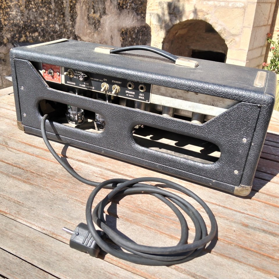 Fender Bassman "Drip Edge" de 1968 de segunda mano · Foto 2 de 8 · Illes Balears · 1500 €