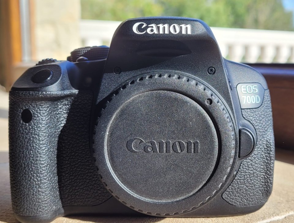 Canon EOS 700D Cámara Réflex Digital
