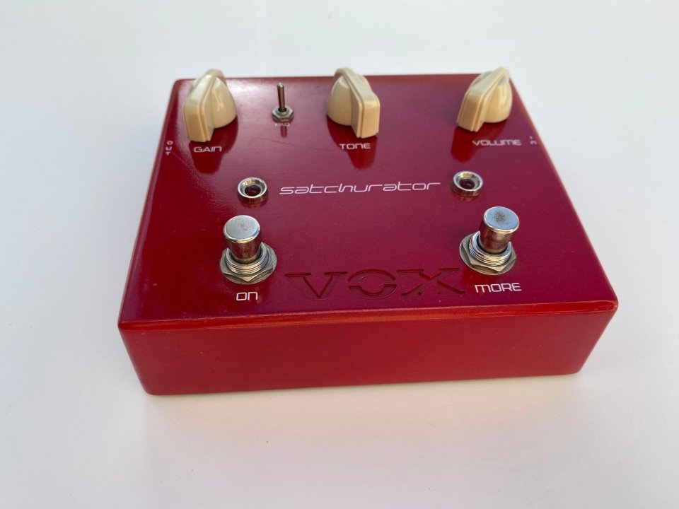 Vox Satchurator (Joe Satriani Signature) de segunda mano · Foto 1 de 5 · SC Tenerife · 100 €
