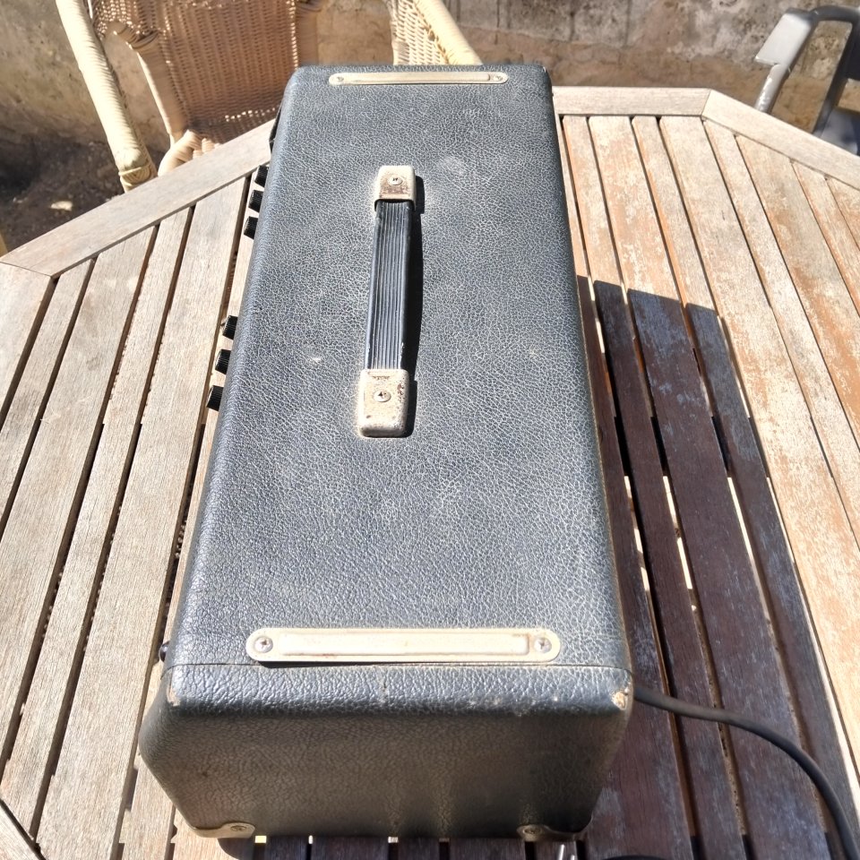 Fender Bassman "Drip Edge" de 1968 de segunda mano · Foto 5 de 8 · Illes Balears · 1500 €