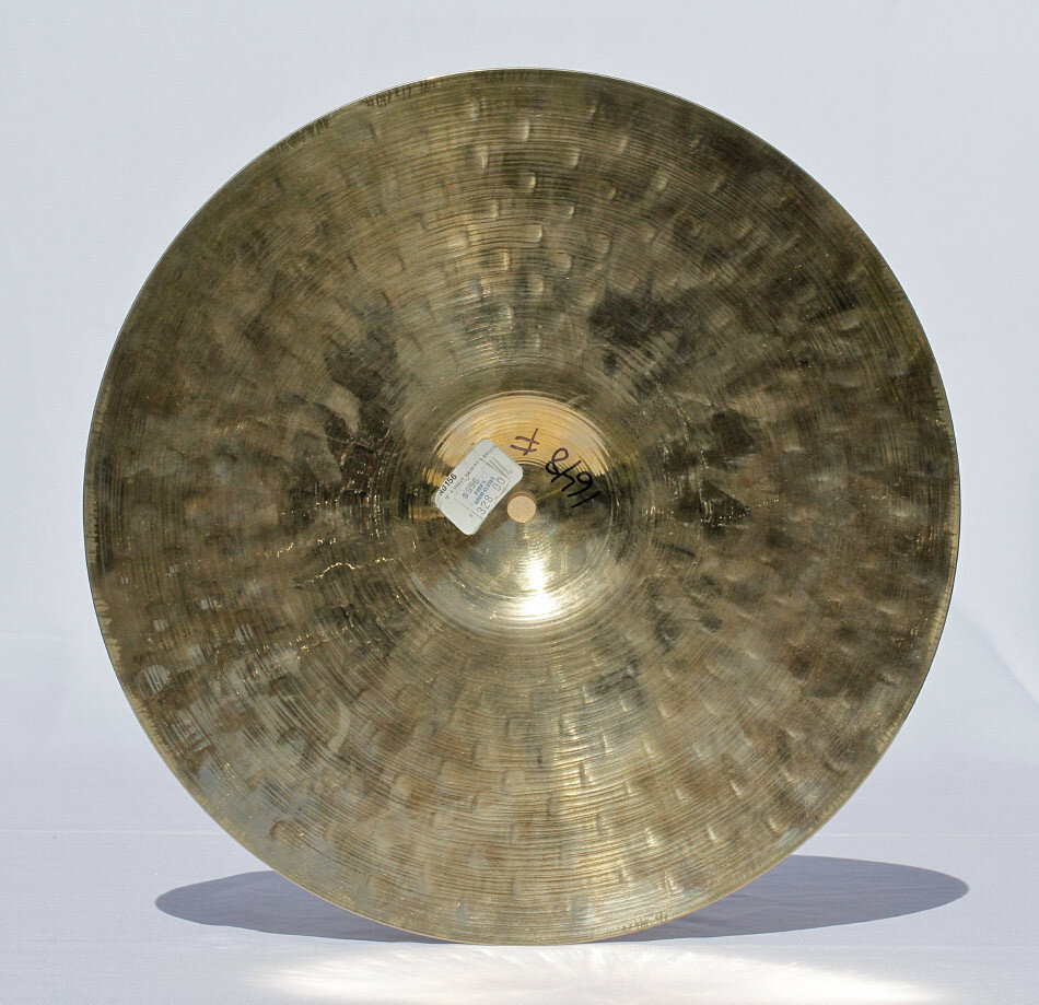 Hi Hat Zildjian Heavy Brilliant 15" (RESERVADO) de segunda mano · Foto 8 de 10 · Segovia · 350 €