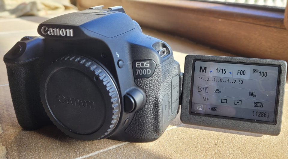 Canon EOS 700D Cámara Réflex Digital
