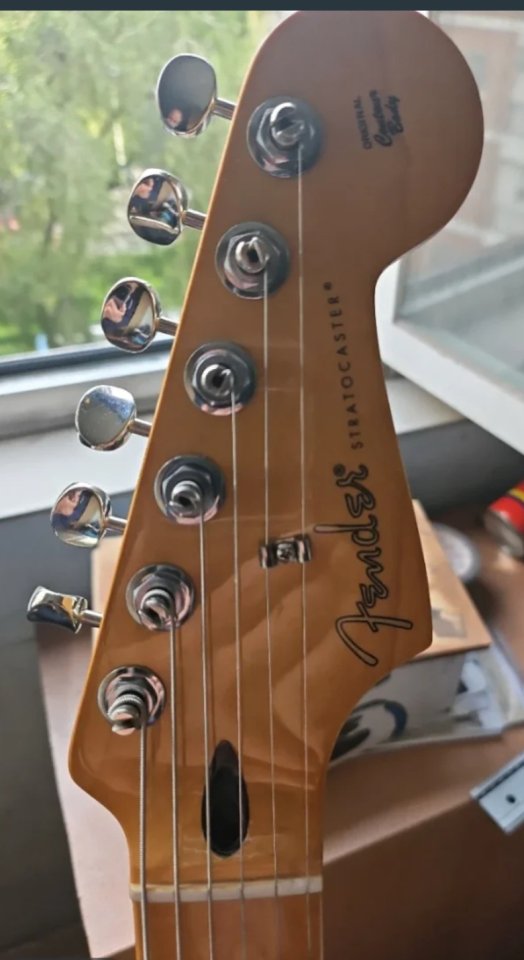 Fender Stratocaster Player II Hialeah Yellow de segunda mano · Foto 7 de 10 · Madrid · 650 €