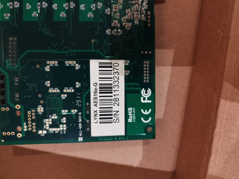 Lynx AES16e Tarjeta PCIe con AES/EBU