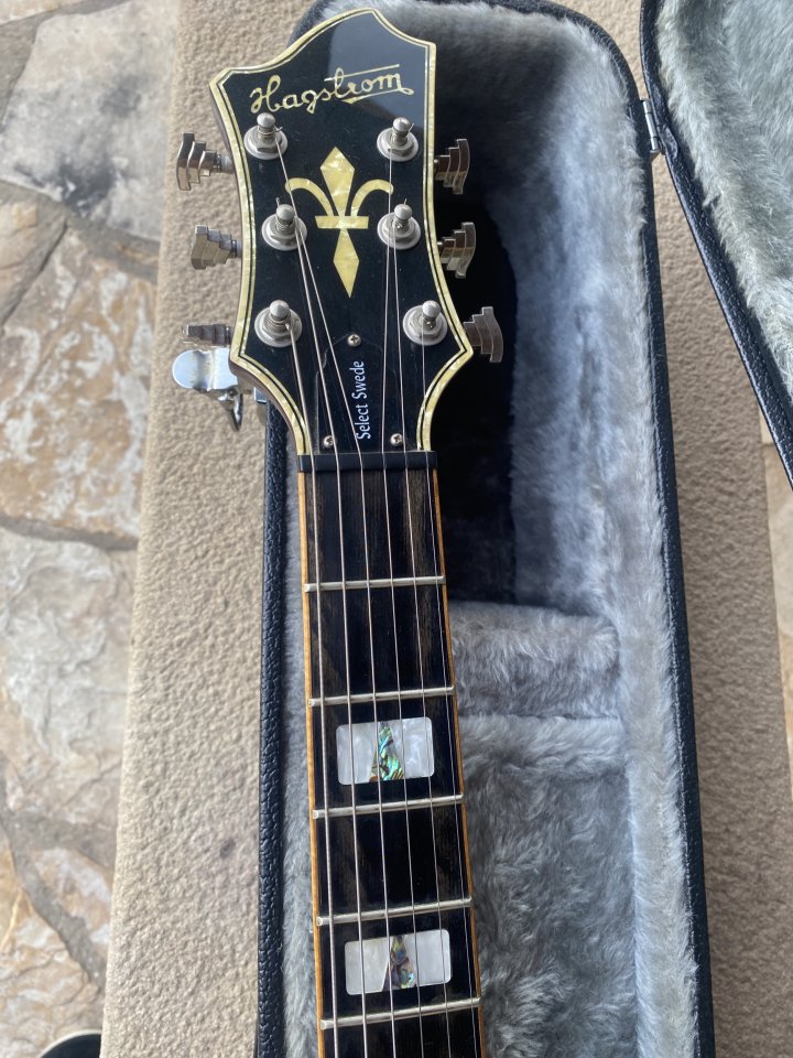 Hagstrom Swede Select I (2007) Blue Burst – Excelente estado de segunda mano · Foto 3 de 8 · Barcelona