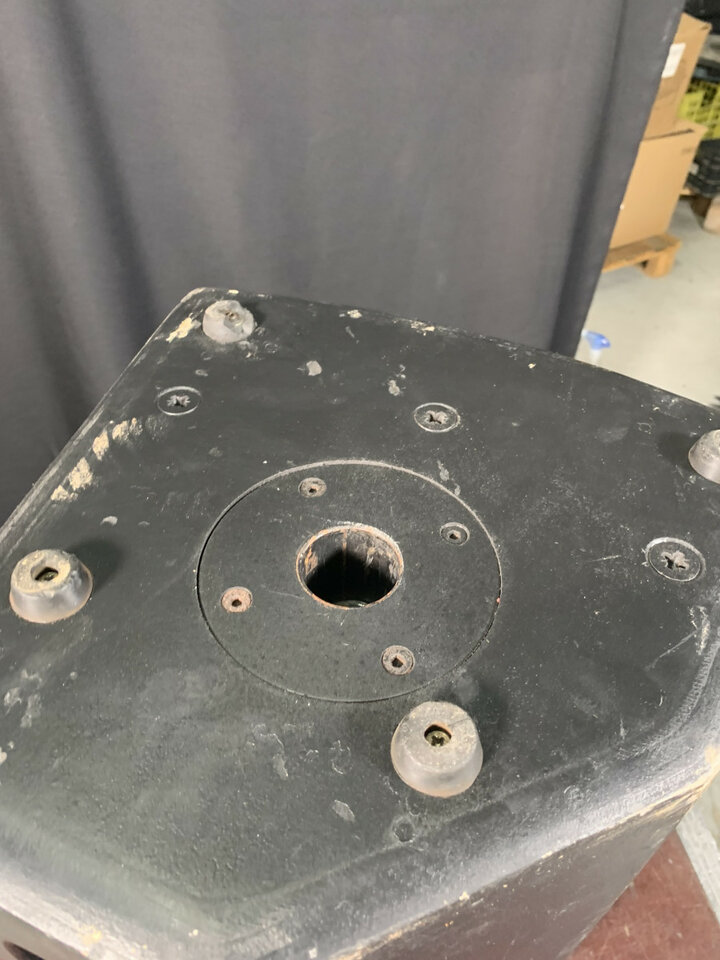 4 Monitores  BHM 10”