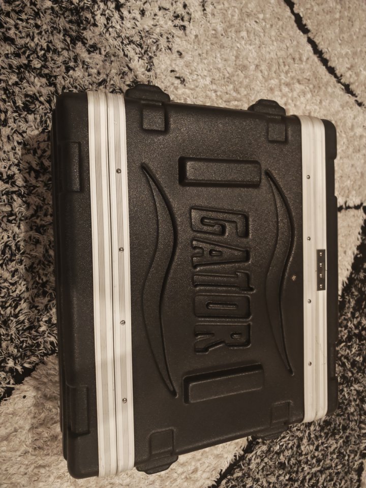 Gator rack case GR-3S de segunda mano · Foto 3 de 5 · Pontevedra · 60 €
