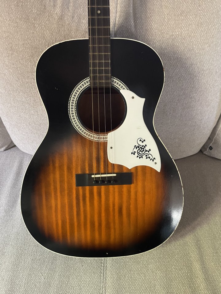 Guitarra tenor Harmony Stella años 50-60’s