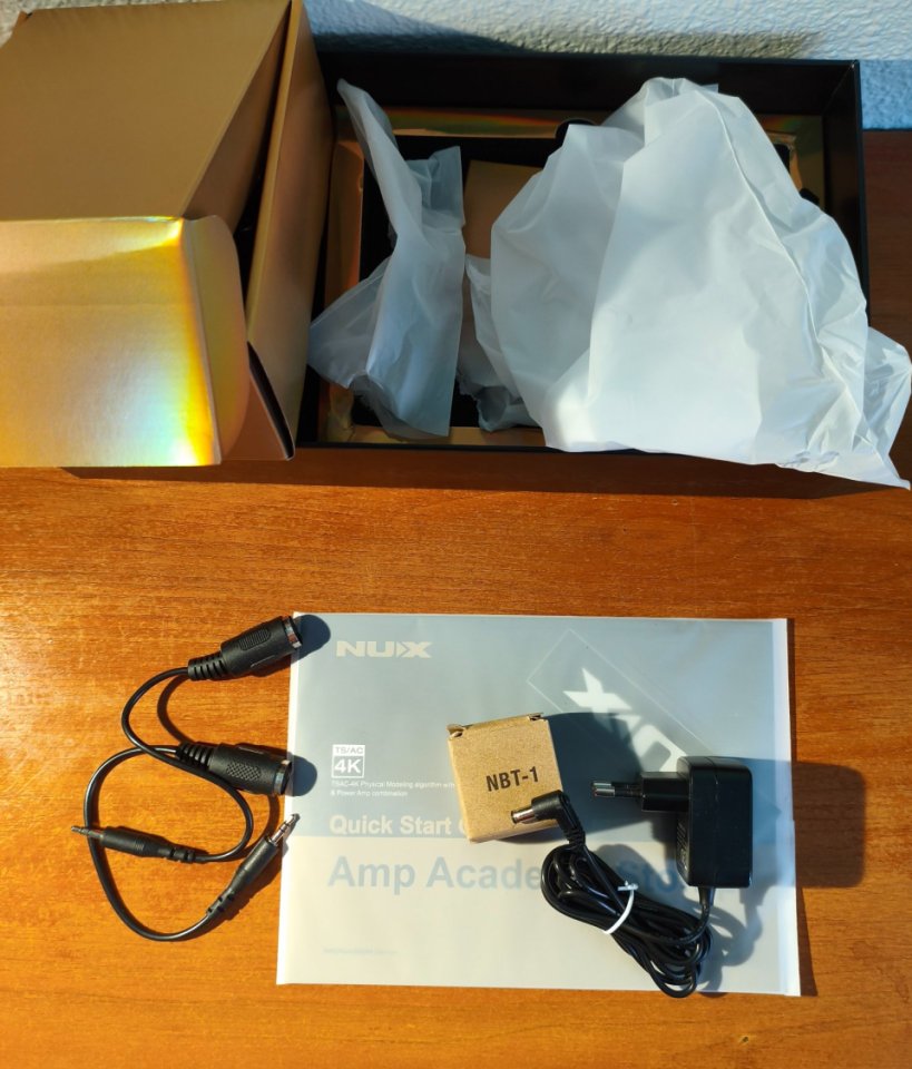 Nux Amp Academy Stomp de segunda mano · Foto 4 de 4 · Madrid · 160 €
