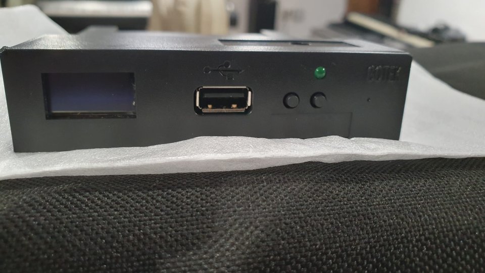 Gotek Floppy Drive Emulator Rotary Encoder OLED Floppy Drive de segunda mano · Foto 1 de 4 · Ourense · 50 €
