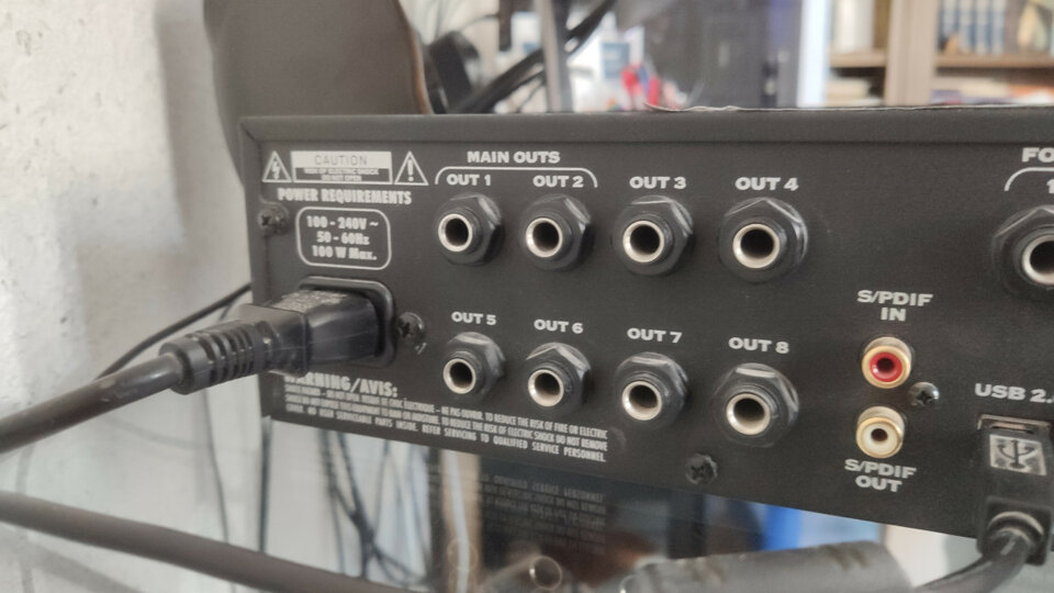 TonePort UX8 de Line 6 (interfaz audio 8 entradas)