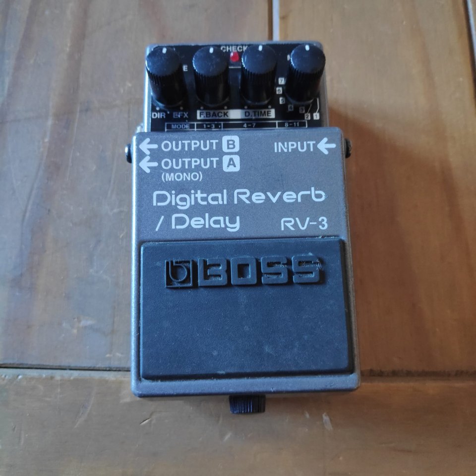 BOSS Digital Reverb RV-3