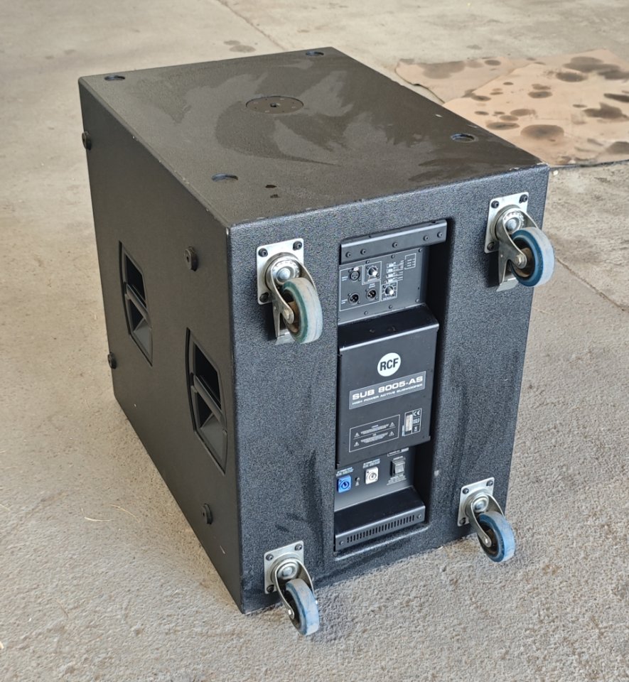 Subgrave Activo de Alta Potencia RCF 8005-AS 21"