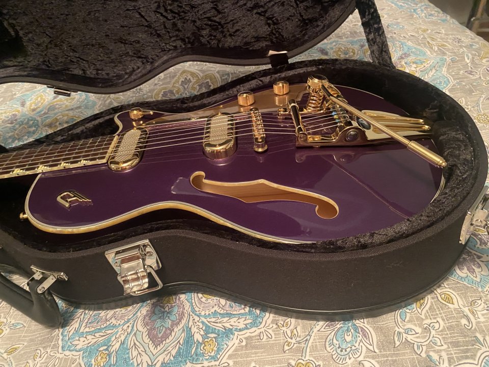 Duesenberg Starplayer TV Phonic Purple Sparkle MFE LIMITED de segunda mano · Foto 5 de 6 · Tarragona · 2900 €
