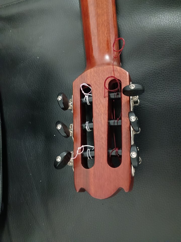 Guitarra Yamaha NTX1+Funda de segunda mano · Foto 7 de 8 · Málaga · 280 €