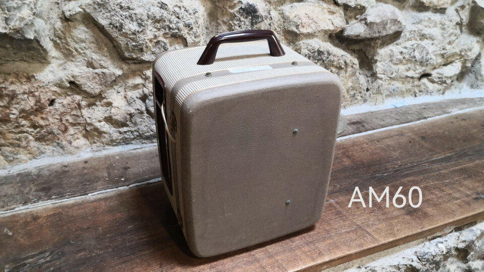 Magneto-amplis a válvulas de segunda mano · Foto 8 de 9 · Bizkaia · 180 €