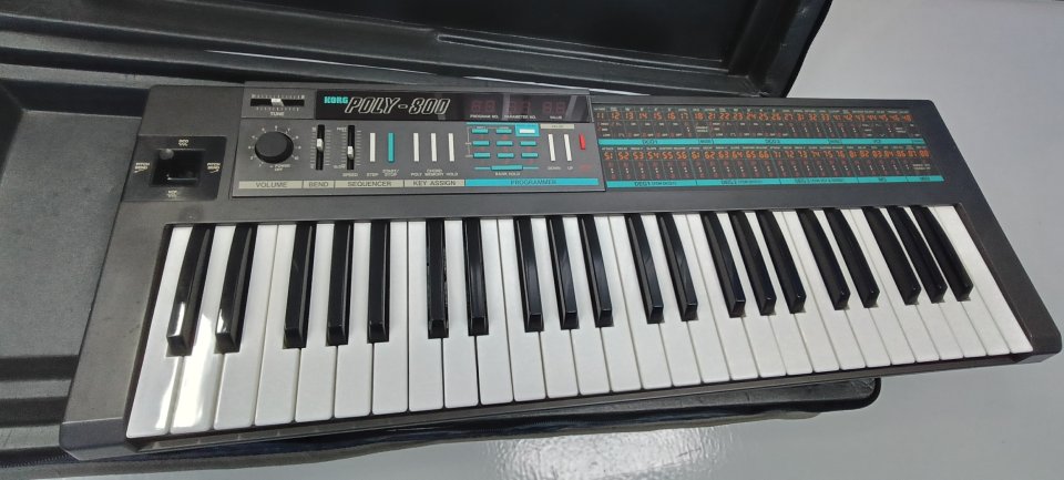 KORG - POLY-800 de segunda mano · Foto 8 de 10 · Pontevedra · 1000 €