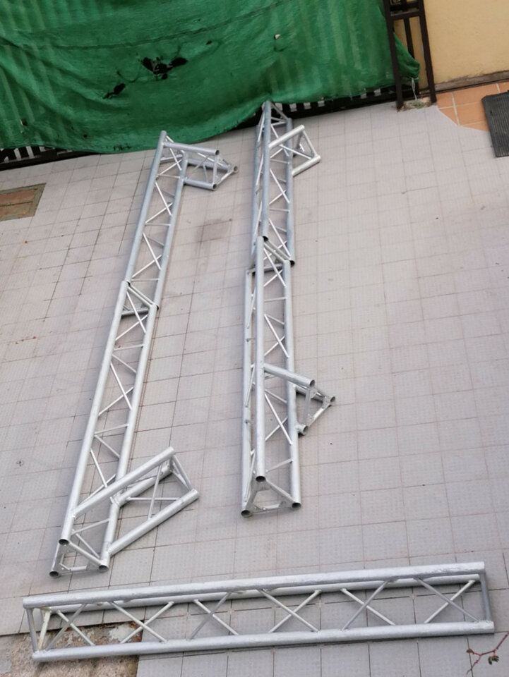 Puente de truss triangular 18m