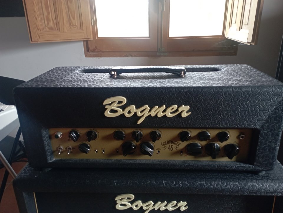 Cabezal y pantalla Bogner Goldfinger 45 de segunda mano · Foto 1 de 8 · Teruel · 2400 €