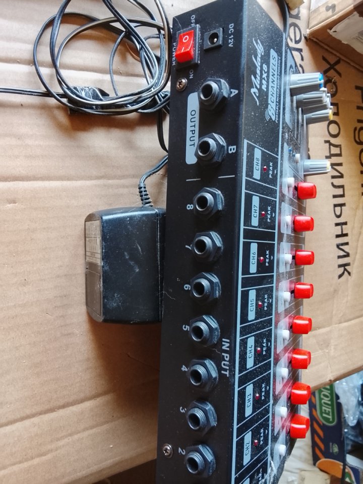 Mixer Muslady de 8 canales,line/ micrófono con eco de muy buena calidad. de segunda mano · Foto 6 de 10 · Cáceres · 50 €