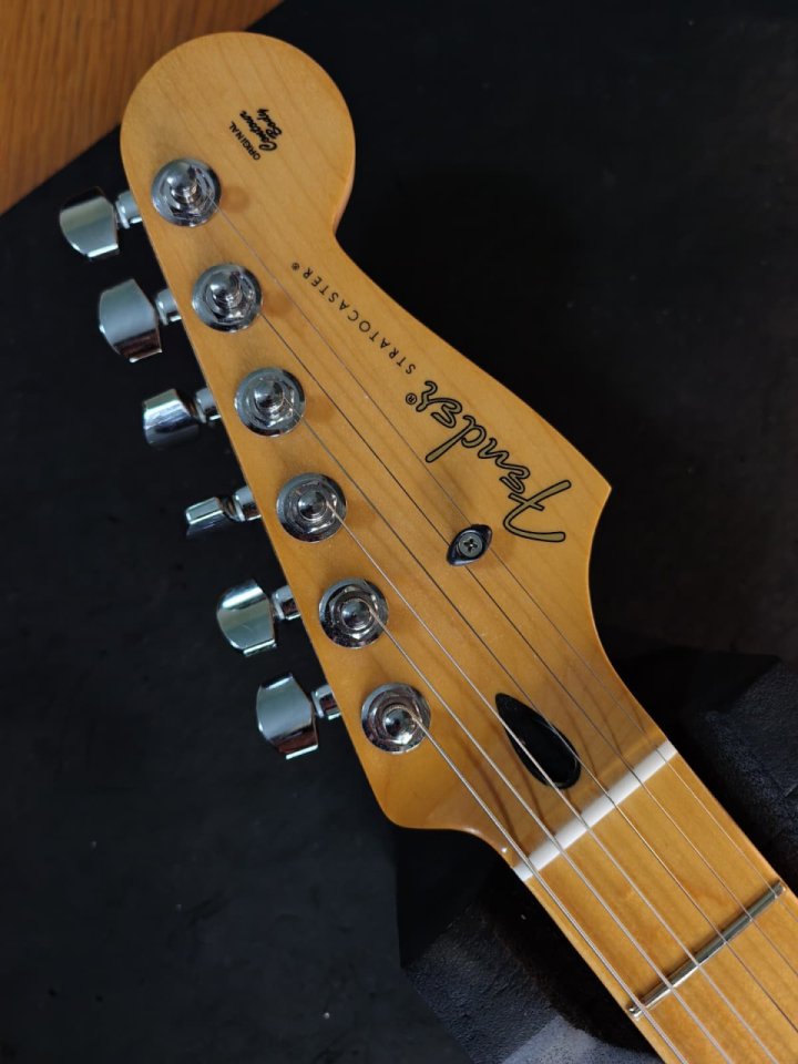 [VENTA] Fender Player Stratocaster MIM (Made in Mexico) – Excelente estado de segunda mano · Foto 3 de 5 · Pontevedra · 665 €