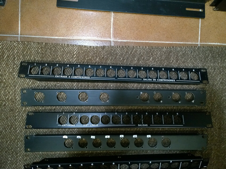 Panel para rack XLR 1U