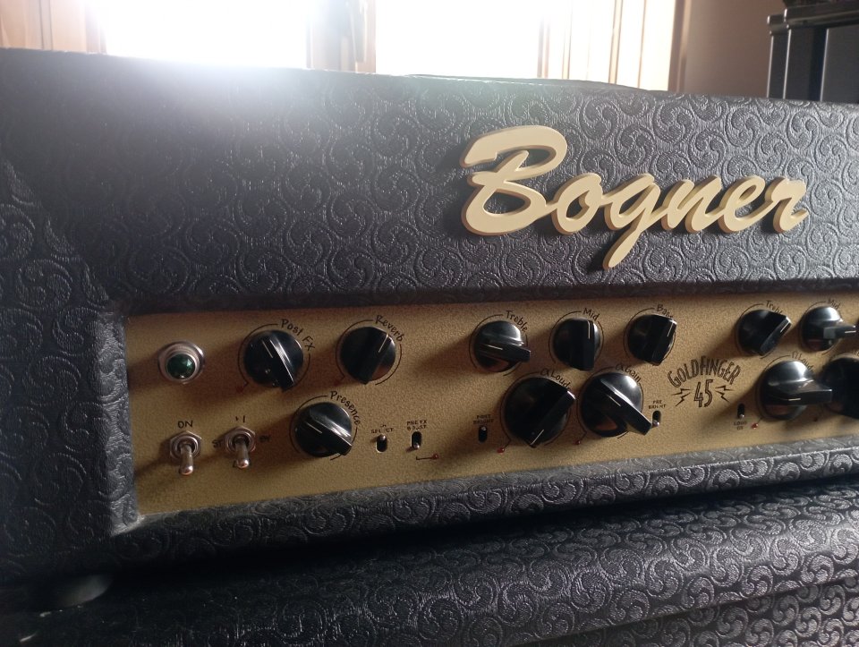 Cabezal y pantalla Bogner Goldfinger 45 de segunda mano · Foto 4 de 8 · Teruel · 2400 €