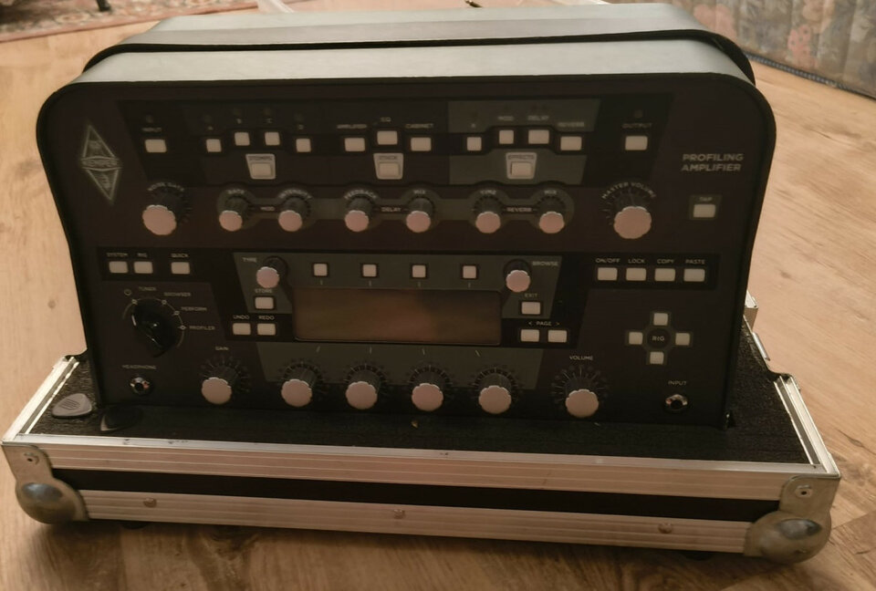 Kemper Profiler + Flight Case + Switch midi