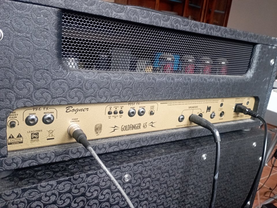 Cabezal y pantalla Bogner Goldfinger 45 de segunda mano · Foto 5 de 8 · Teruel · 2400 €