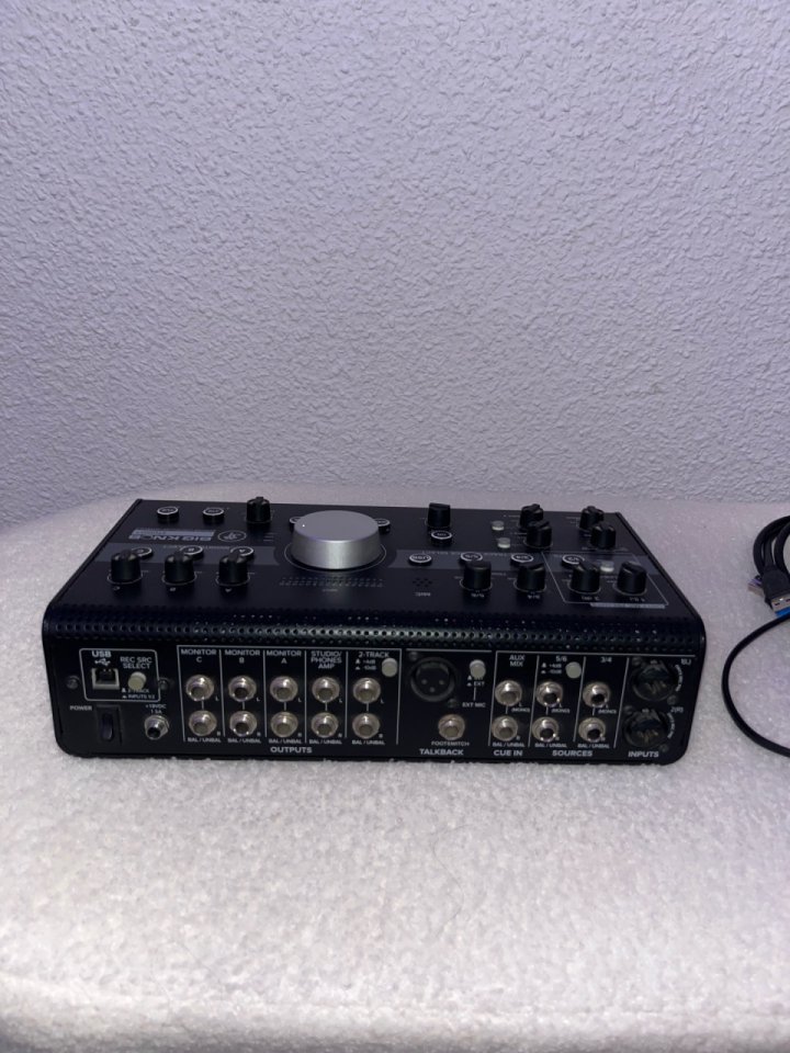 Mackie Big Knob Studio+