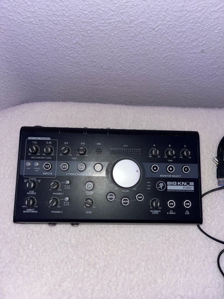 Mackie Big Knob Studio+