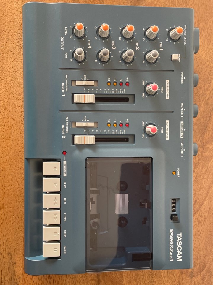 Tascam Porta02 MkII de segunda mano · Foto 1 de 4 · Granada · 190 €