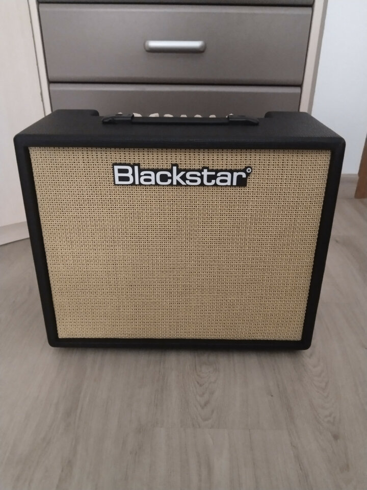 Blackstar Debut 50R