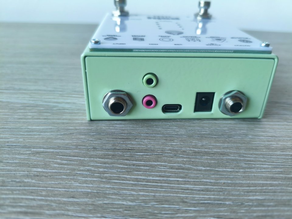 [VENTA] Poly Effects Verbs - Pedal de Reverb por Convolución (Mint) de segunda mano · Foto 2 de 3 · Pontevedra · 300 €