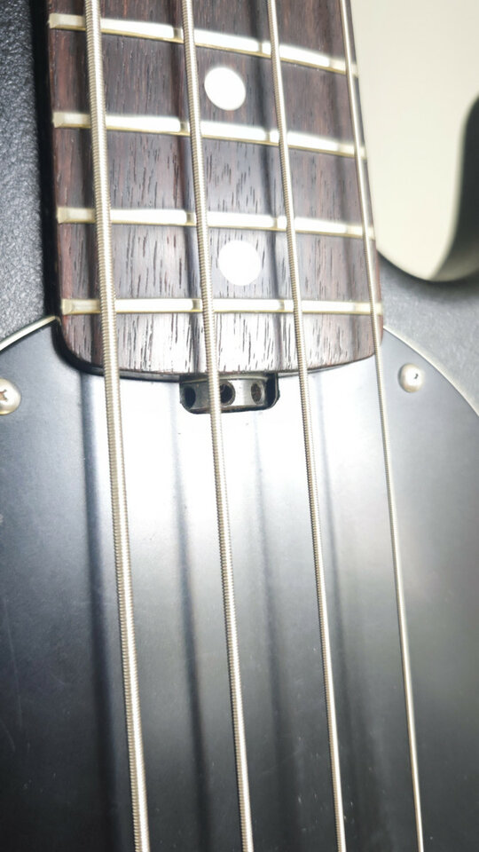 Bajo Musicman SUB usa