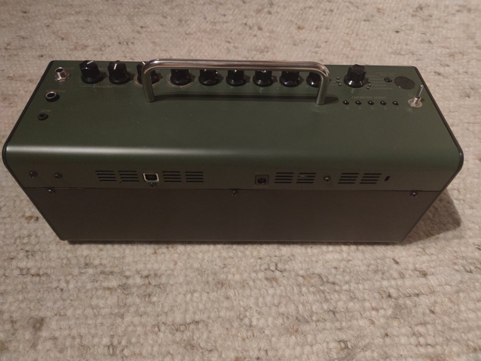 Amplificador Yamaha THR10X + Maleta Original de segunda mano · Foto 4 de 8 · Madrid · 190 €