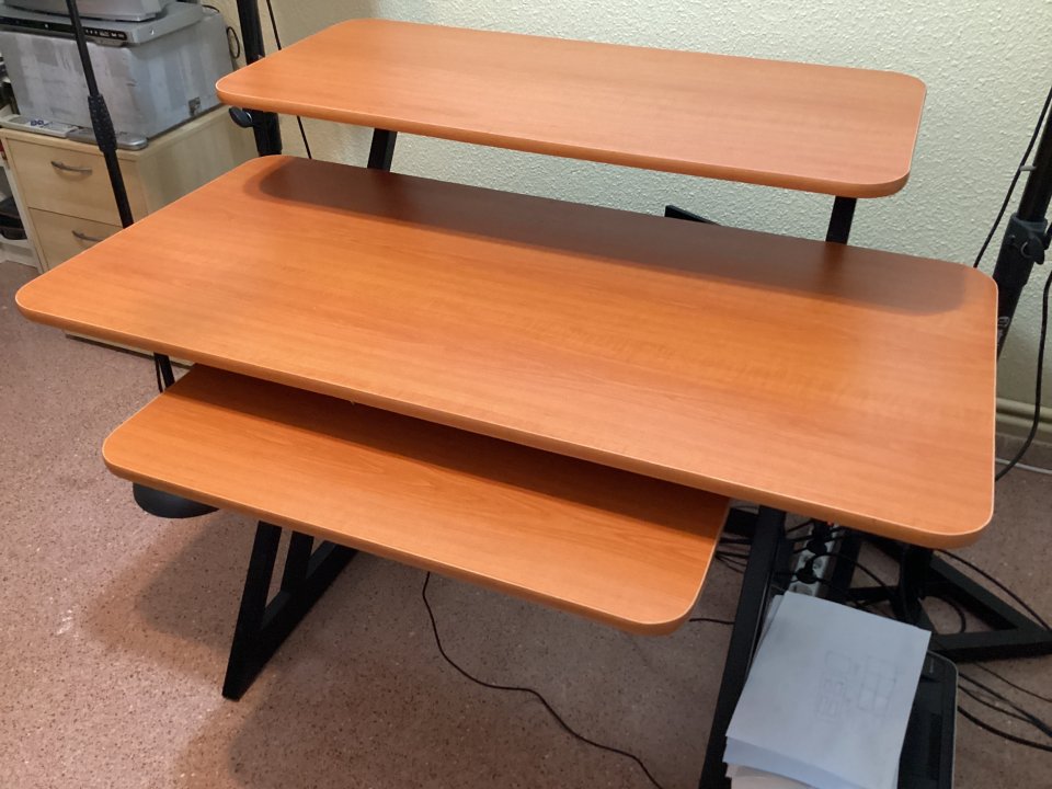 Escritorio Home Studio 3 Alturas Gears4Music