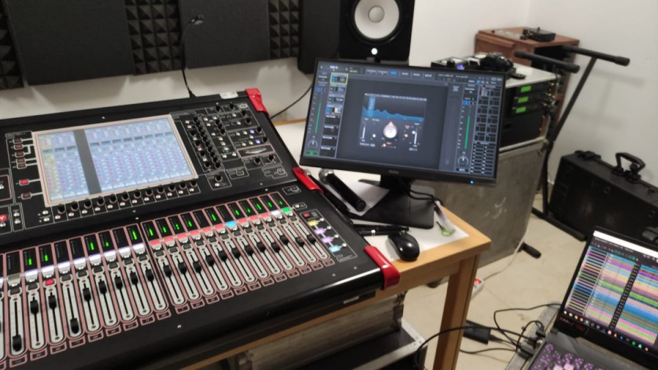 DIGICO SD9 Core 2 con Tarjeta Waves y  D2-Rack 48/24