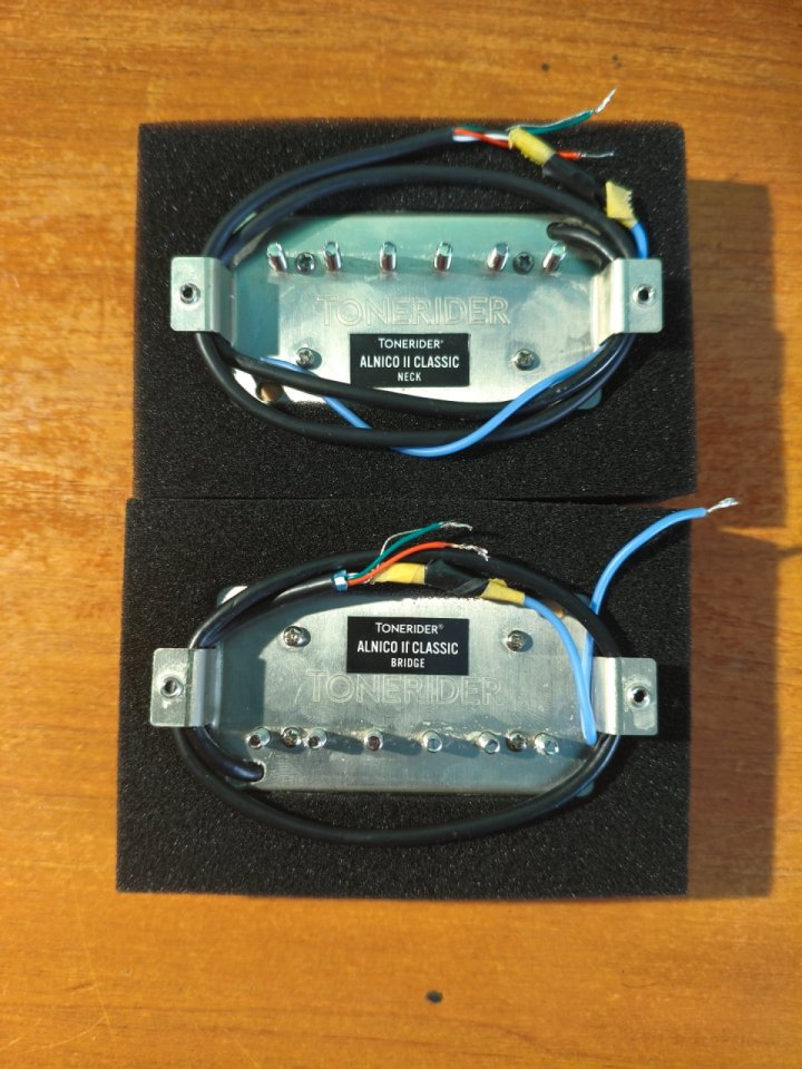 Set humbuckers Tonerider Alnico II Classic de segunda mano · Foto 2 de 3 · Madrid · 90 €