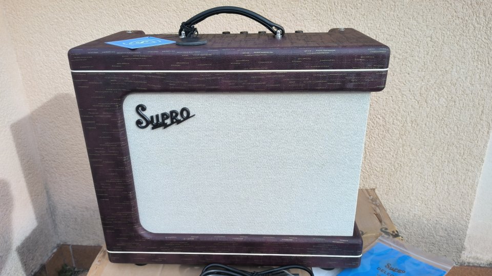 Supro Delegate por Telecaster o Les Paul de segunda mano · Segovia