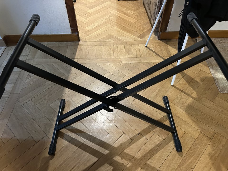 Nord Stage 3 88 + Funda Ragazza + Pedal + pie