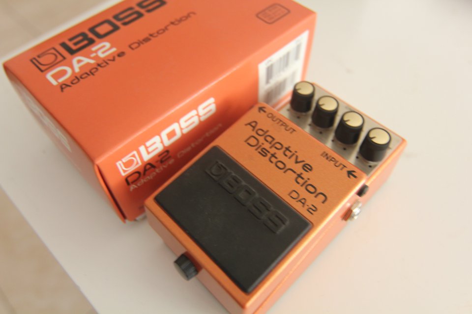 BOSS DA-2 - DE TIENDA - Pedal Distorsión