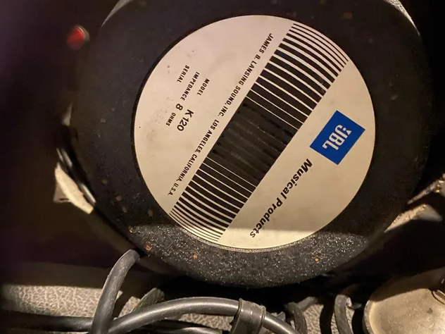 GRAN OPORTUNIDAD - Amplificador Fender modelo 75, original de 1980 + JBL K120 de segunda mano · Foto 2 de 4 · Madrid · 590 €