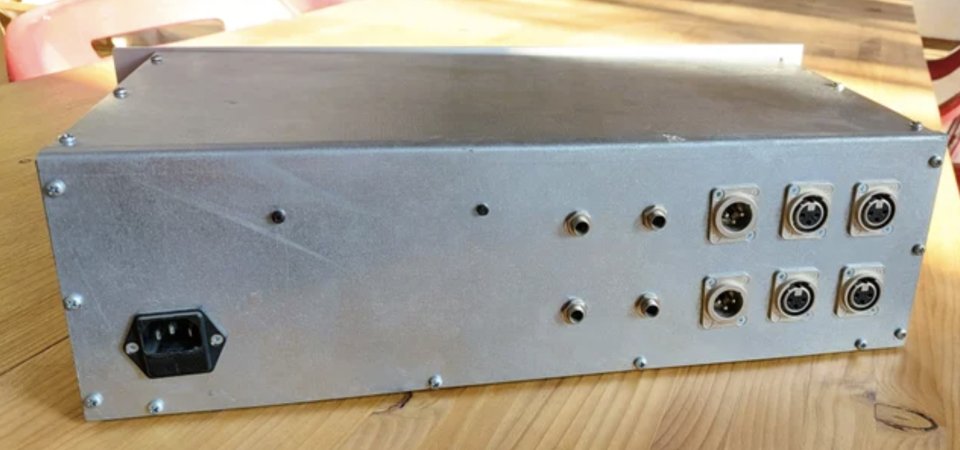 2 canales preamp + Eq Studer 963 en 3 unidades de rack de segunda mano · Foto 3 de 3 · Madrid · 1250 €