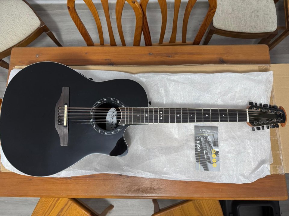 Ovation Pro Balladeer 2751AX 12 cuerdas - NUEVA - Solo Venta, NO Cambios. de segunda mano · Foto 1 de 10 · Madrid · 500 €